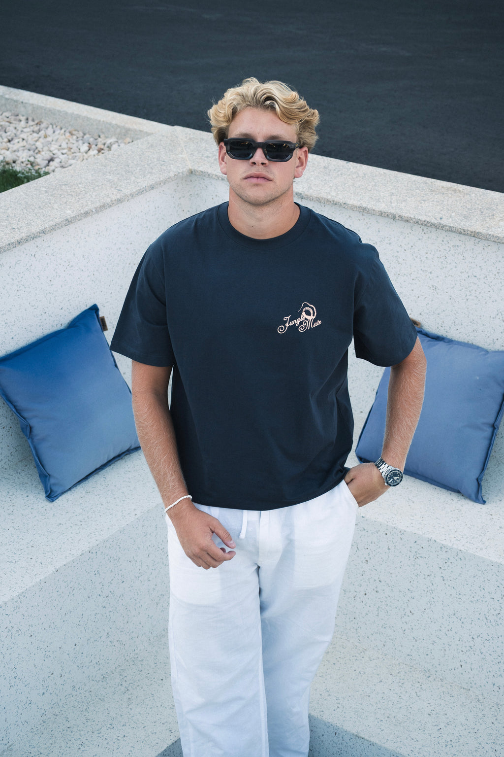 OCTOPUS TEE CHARCOAL