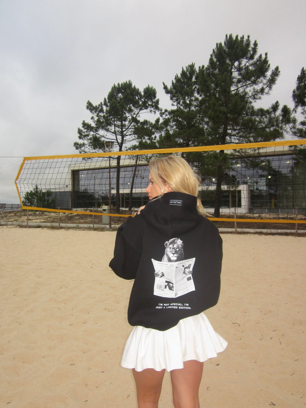 LION HOODIE BLACK