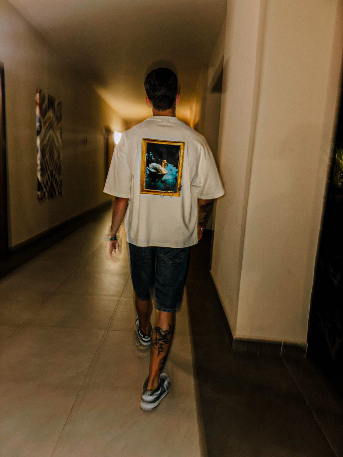 SWAN TEE CREAM