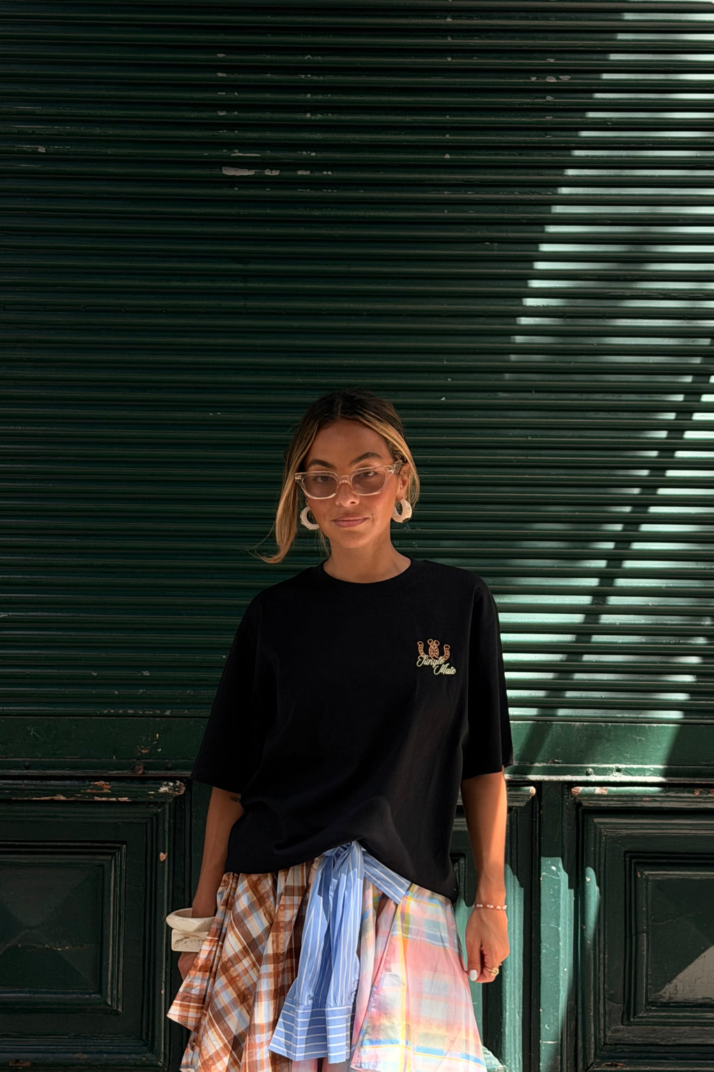 HORSESHOE TEE BLACK