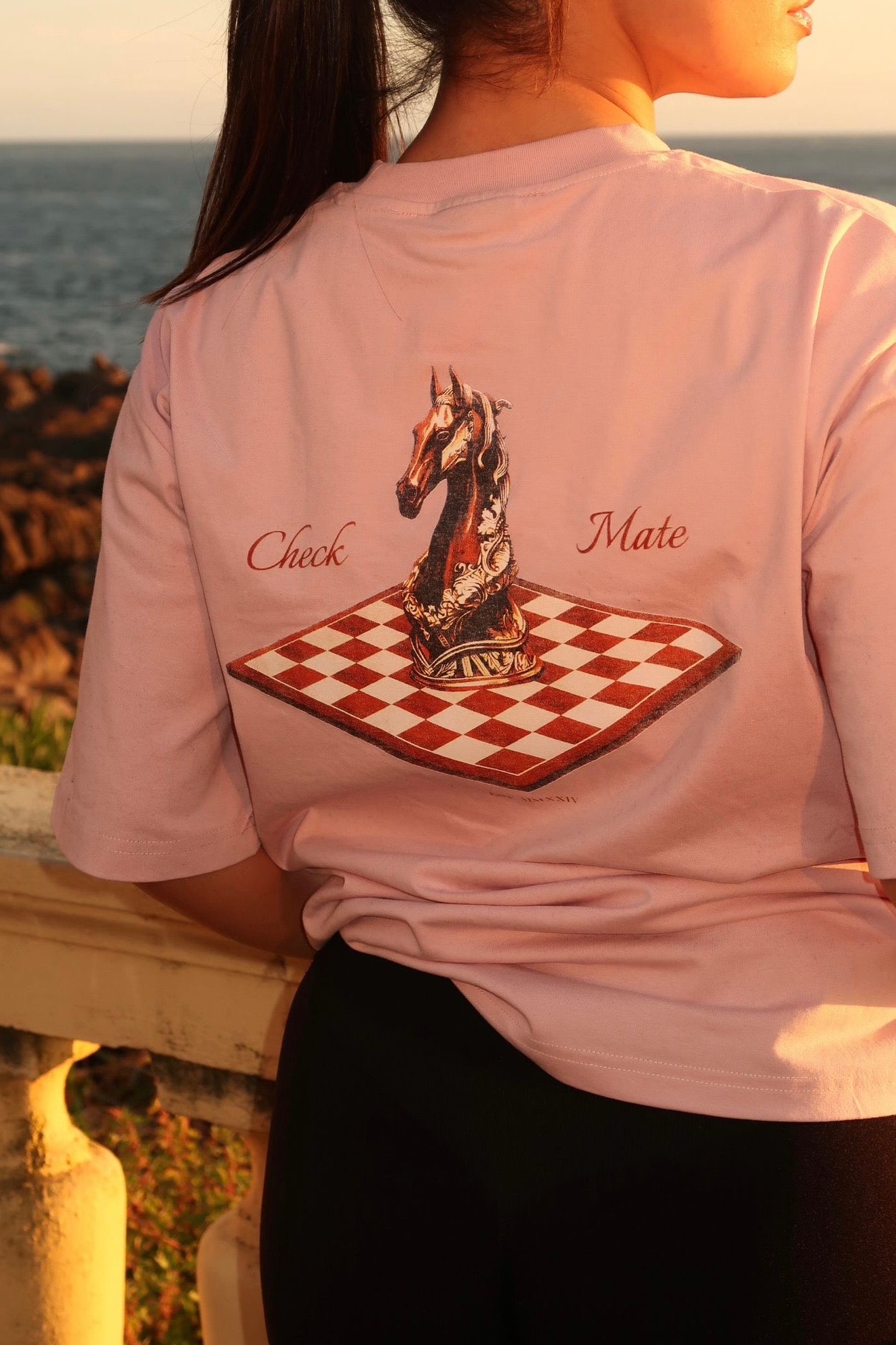 HORSE TEE PASTEL PINK
