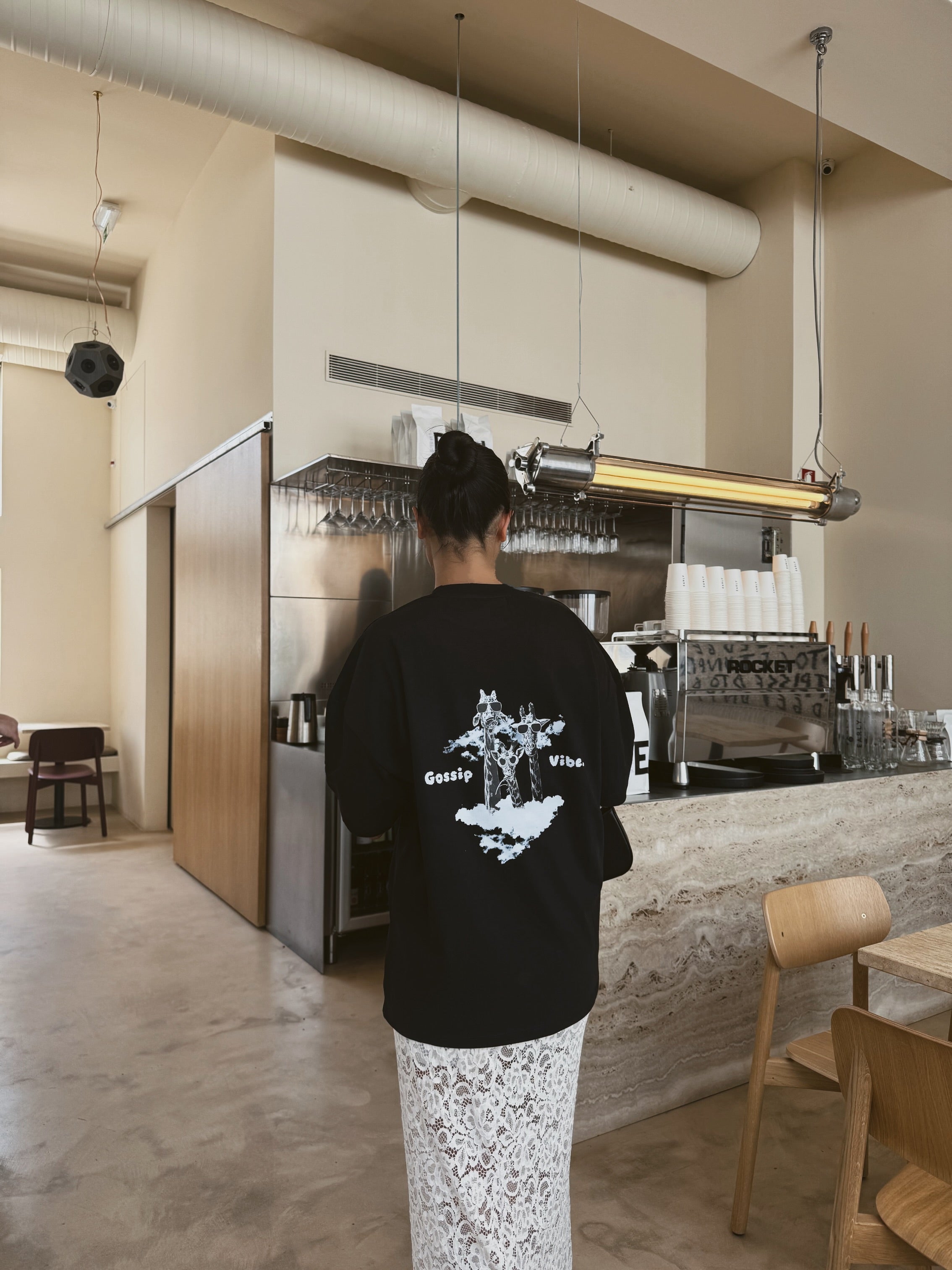GIRAFFE TEE BLACK