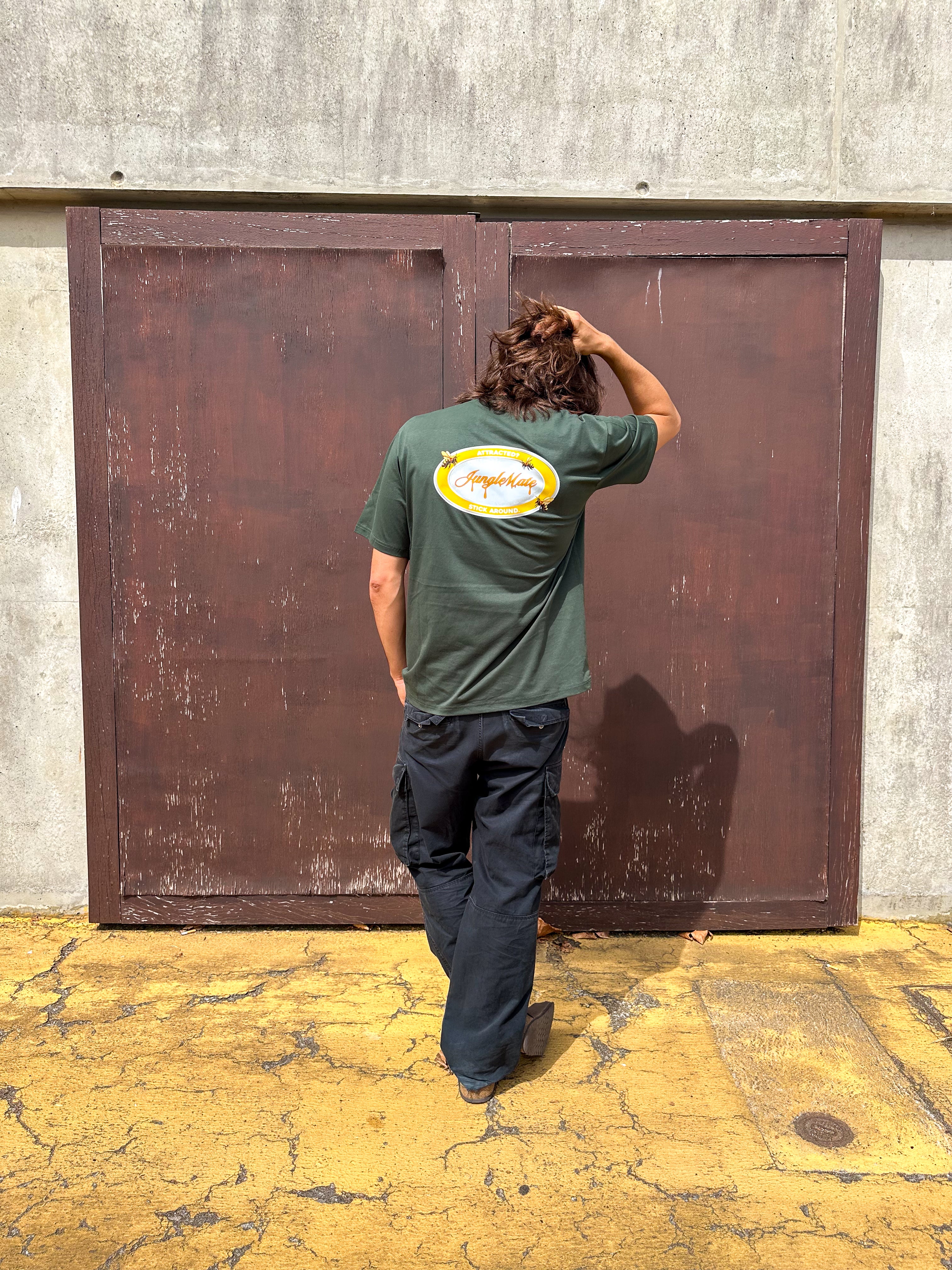 BEES TEE OLIVE