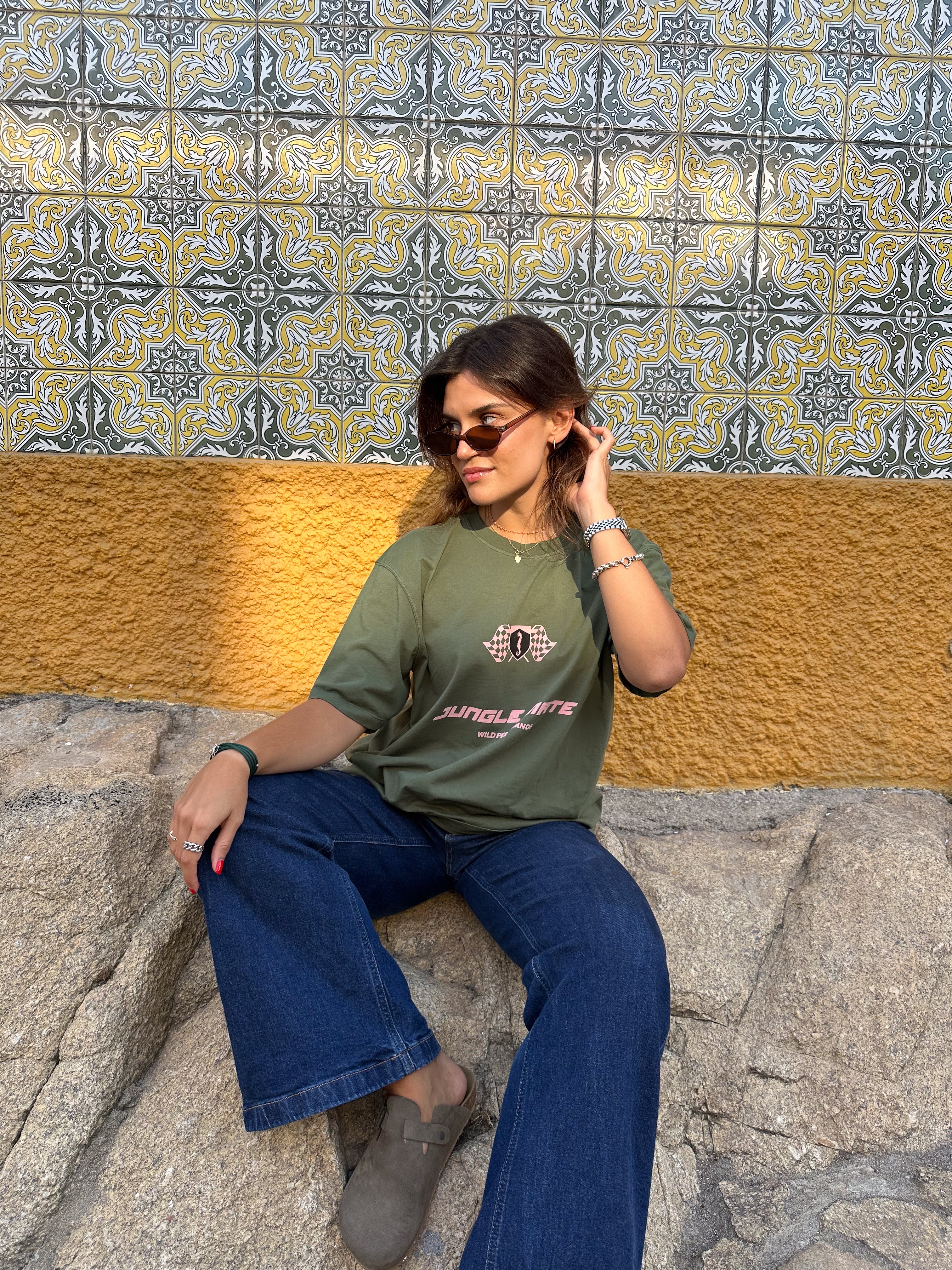 SEAHORSE TEE OLIVE